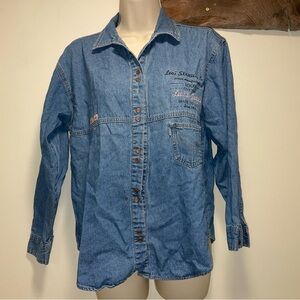 Levi Strauss Jean shirt
Size L